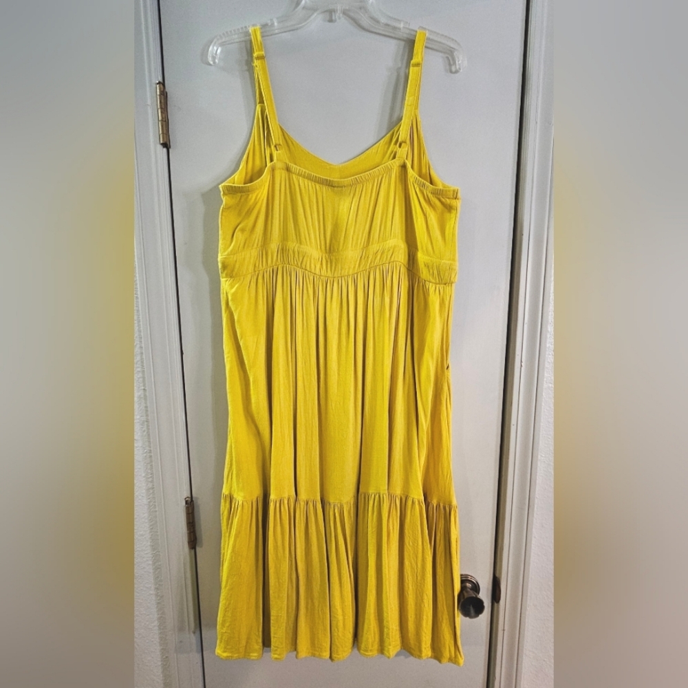 EUC Torrid Yellow Sundress -Sz 1 (16/18) - Picture 2 of 6